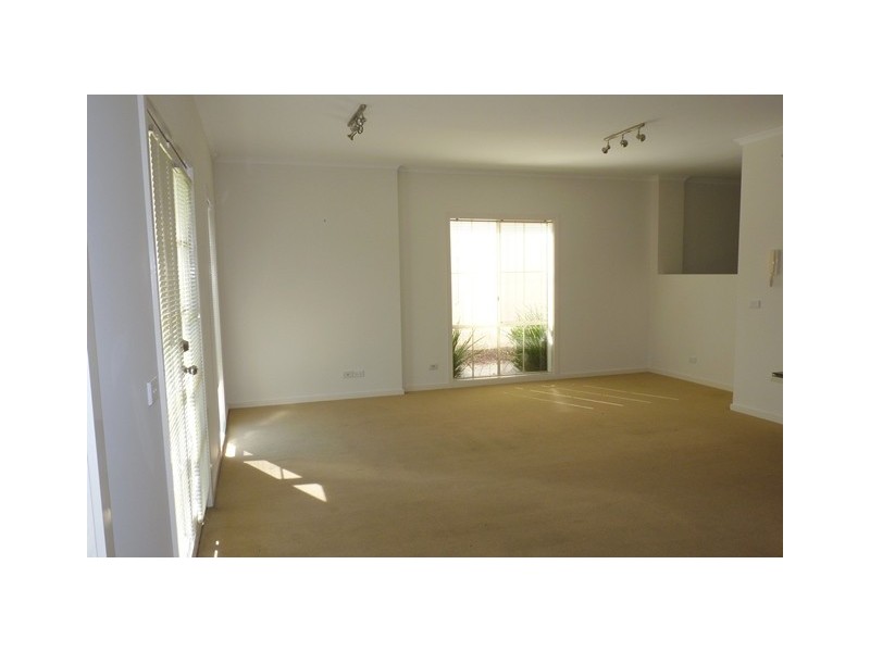 4/250 Sunshine Avenue, Kealba VIC 3021