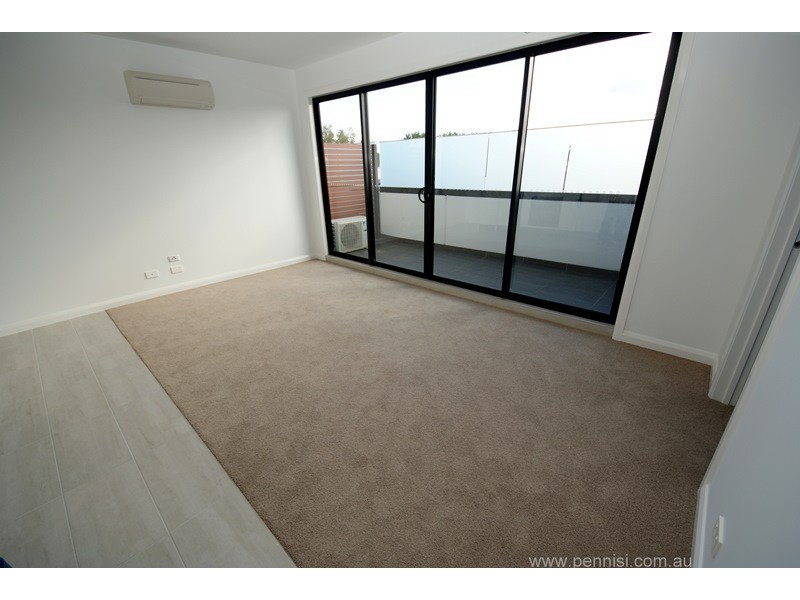 106/41 Victoria Street, Footscray VIC 3011