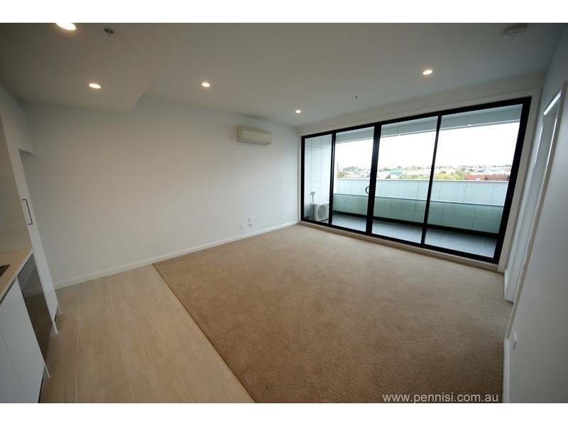 302/41 Victoria Street, Footscray VIC 3011