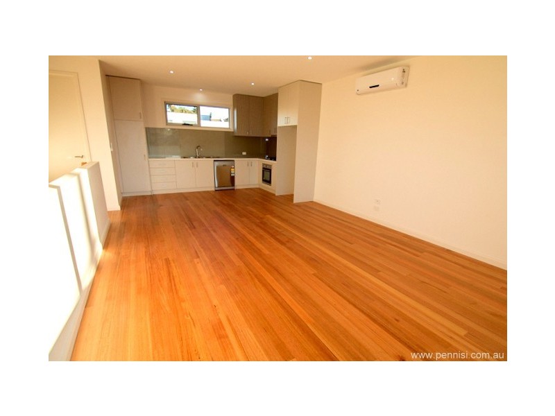17 Stewart Street, Pascoe Vale VIC 3044