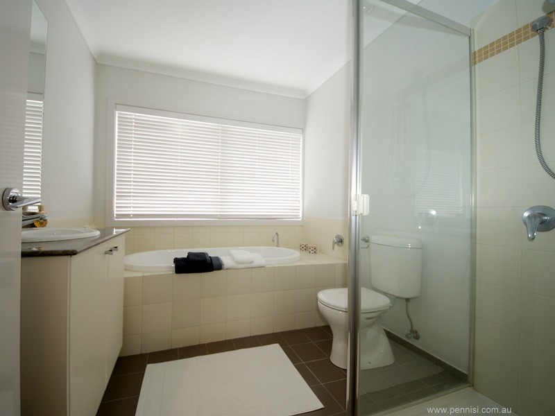 52 Edgewater Boulevard, Maribyrnong VIC 3032