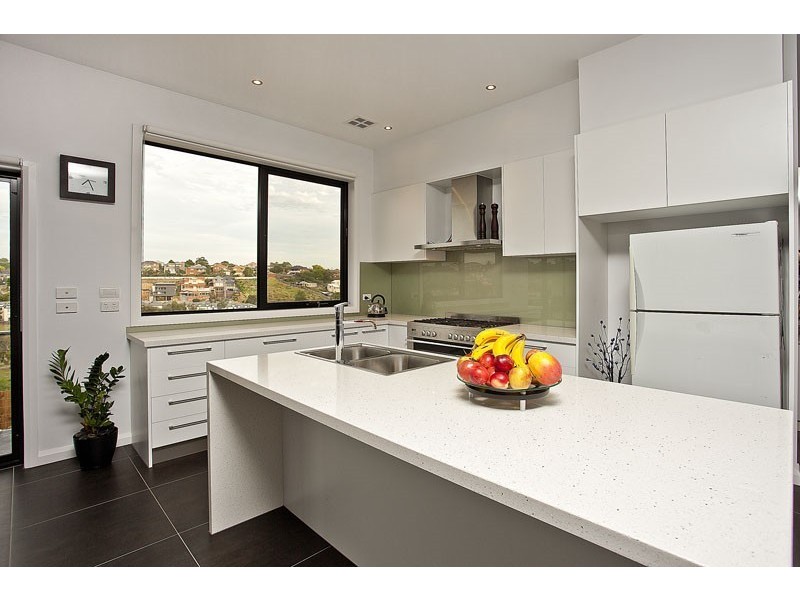 57 Steele Creek Drive, Keilor East VIC 3033