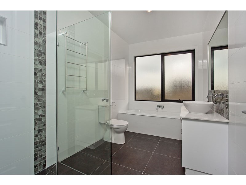 57 Steele Creek Drive, Keilor East VIC 3033