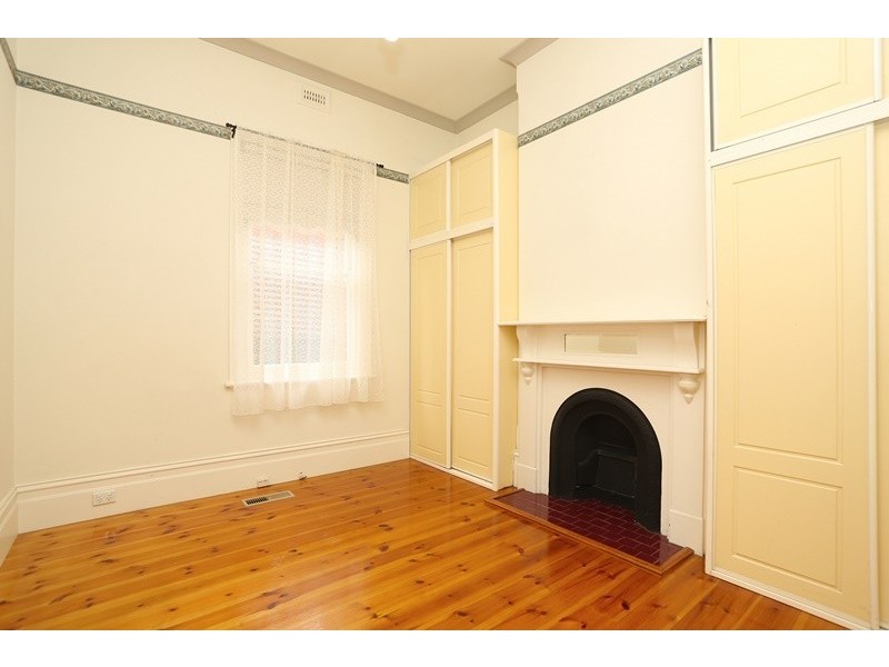 13 Flower Street, Essendon VIC 3040