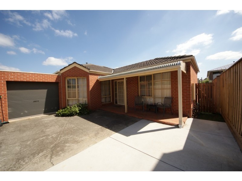 2/18 Caroline Street, Essendon VIC 3040
