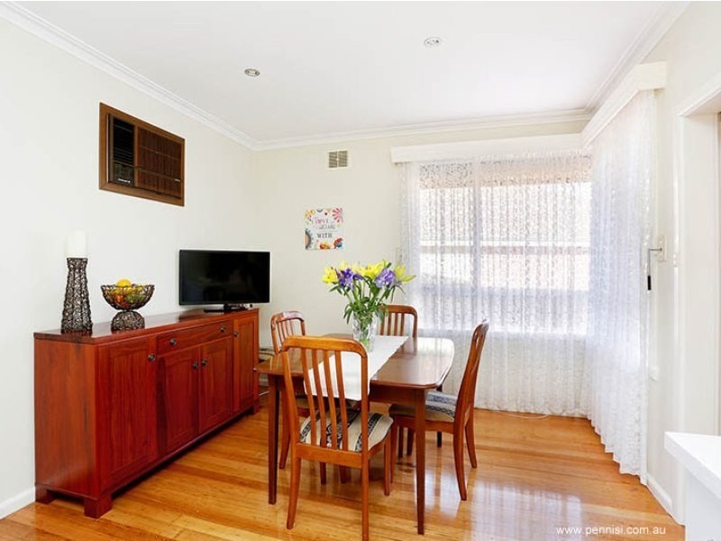 46 Newman Crescent, Niddrie VIC 3042