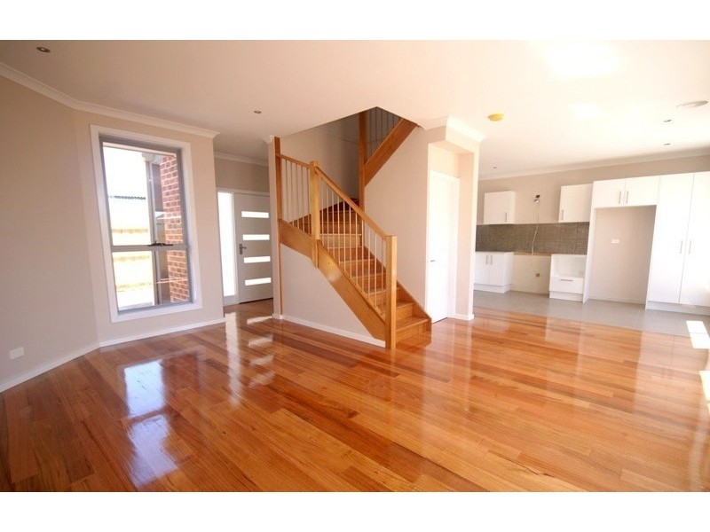 2/5 Daley Street, Glenroy VIC 3046