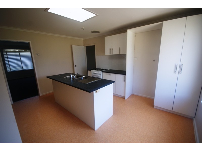 23 Hilbert Road, Airport West VIC 3042