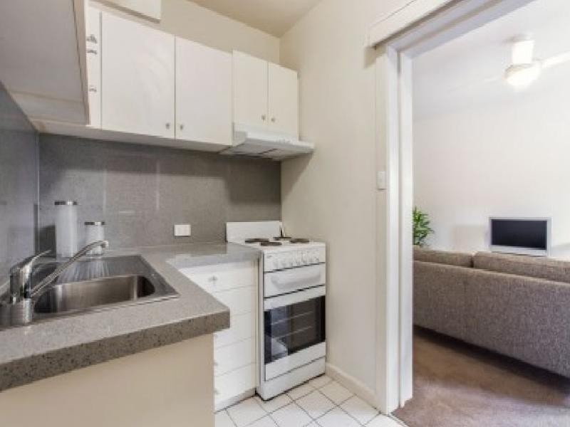 4/67-69 Delhi Court, Travancore VIC 3032