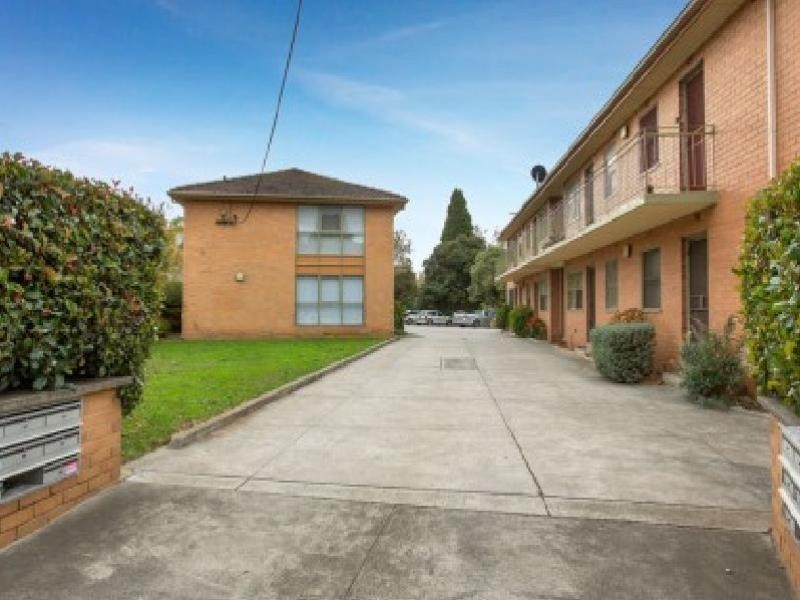 4/67-69 Delhi Court, Travancore VIC 3032