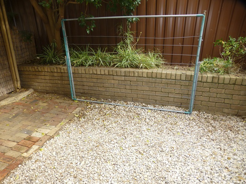 2/10 Tweedside Street, Essendon VIC 3040