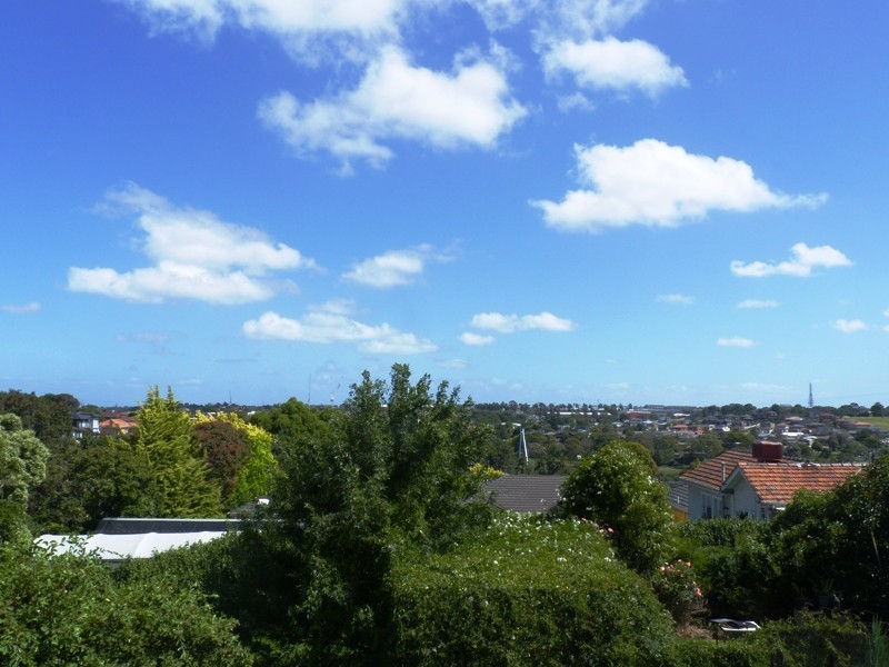 4/17 Afton Street, Essendon VIC 3040