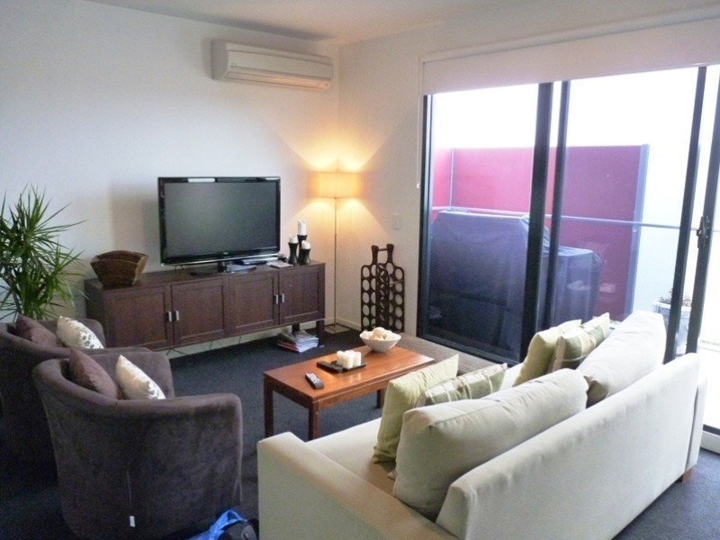 16/60 Keilor Road, Essendon VIC 3040