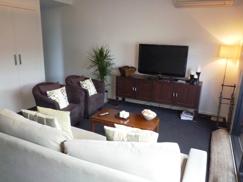 16/60 Keilor Road, Essendon VIC 3040