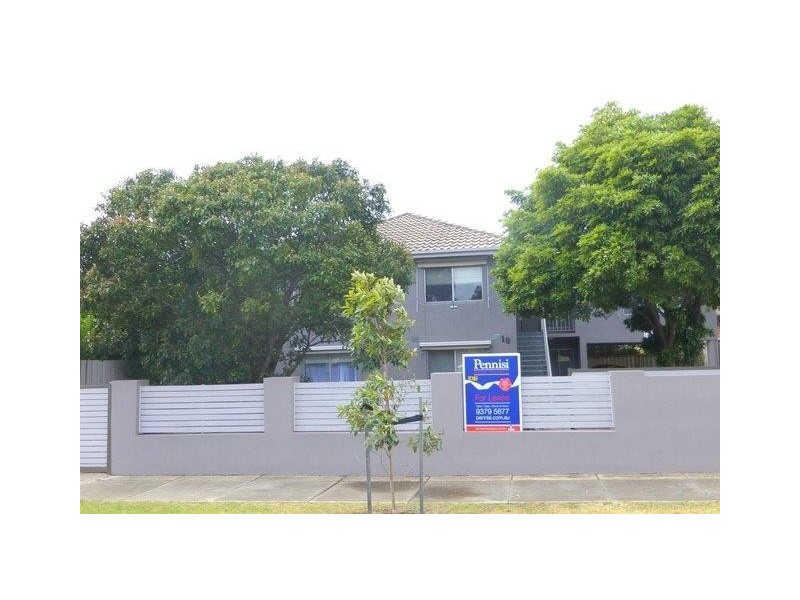4/10 Loeman Street, Essendon VIC 3040