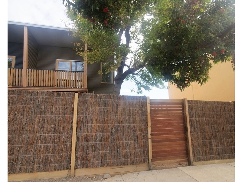 2/79 Wilson Street, Moonee Ponds VIC 3039