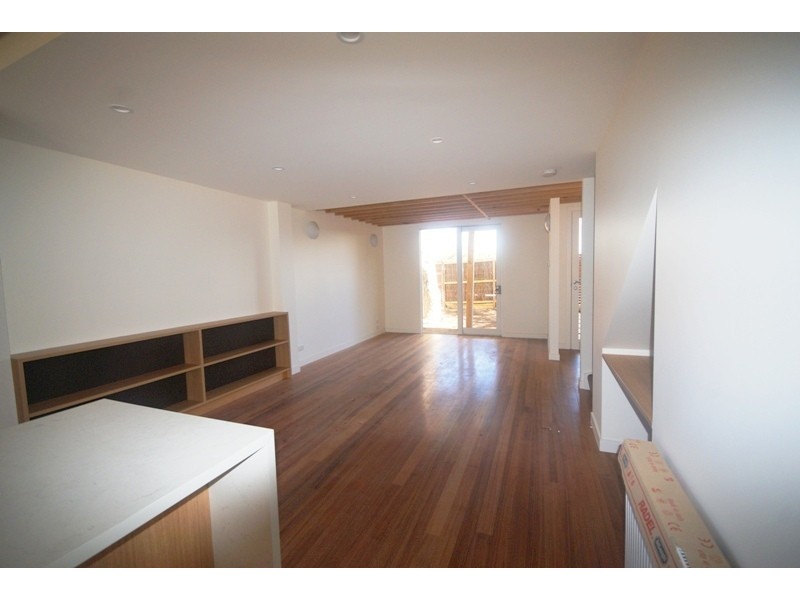 2/79 Wilson Street, Moonee Ponds VIC 3039