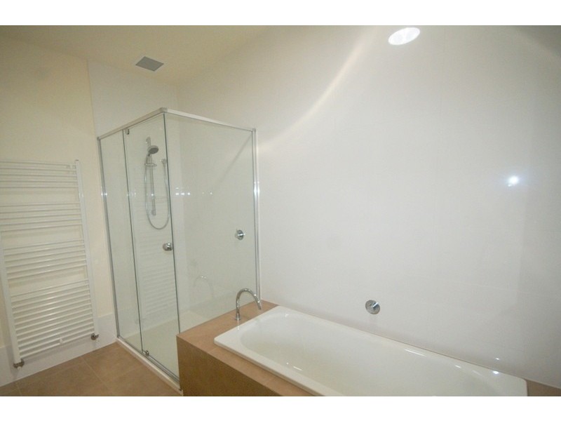 2/79 Wilson Street, Moonee Ponds VIC 3039