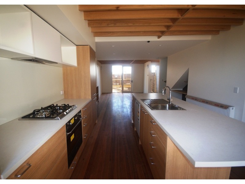2/79 Wilson Street, Moonee Ponds VIC 3039