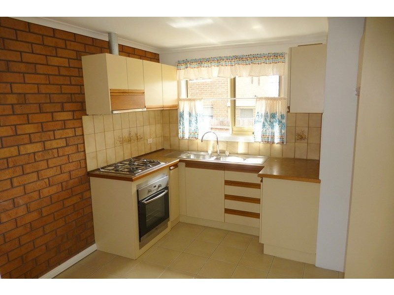 4/33 Grice Crescent, Essendon VIC 3040