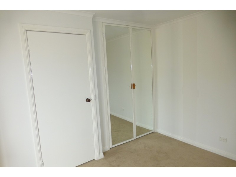 4/33 Grice Crescent, Essendon VIC 3040