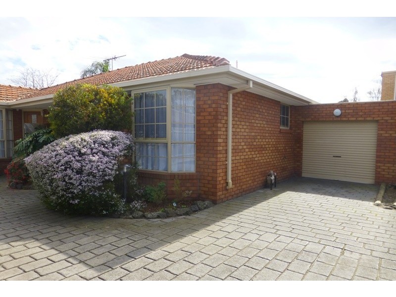 4/33 Grice Crescent, Essendon VIC 3040