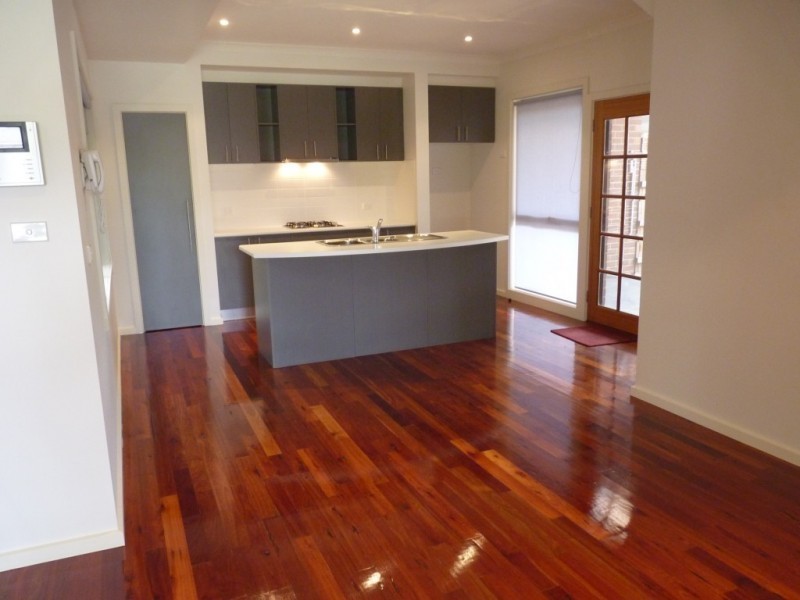 1/10 Bollingbroke Street, Pascoe Vale VIC 3044