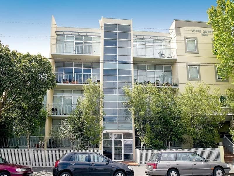 1/1068 Lygon Street, Carlton North VIC 3054