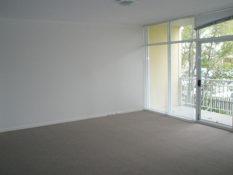 1/1068 Lygon Street, Carlton North VIC 3054