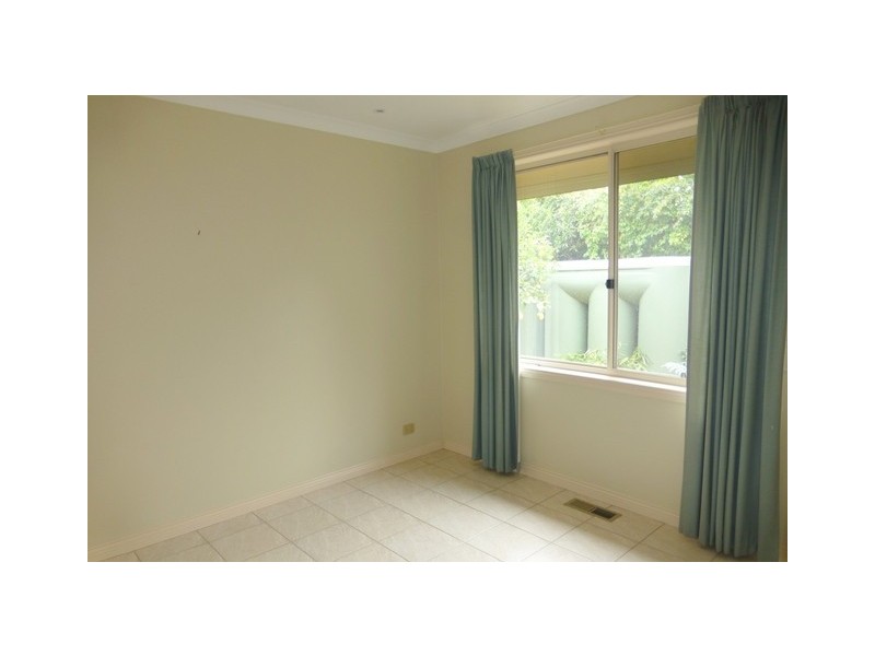1/67 Nimmo St, Essendon VIC 3040