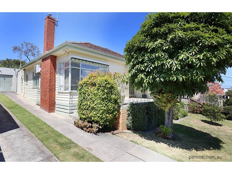 13 Beatrice Avenue, Aberfeldie VIC 3040