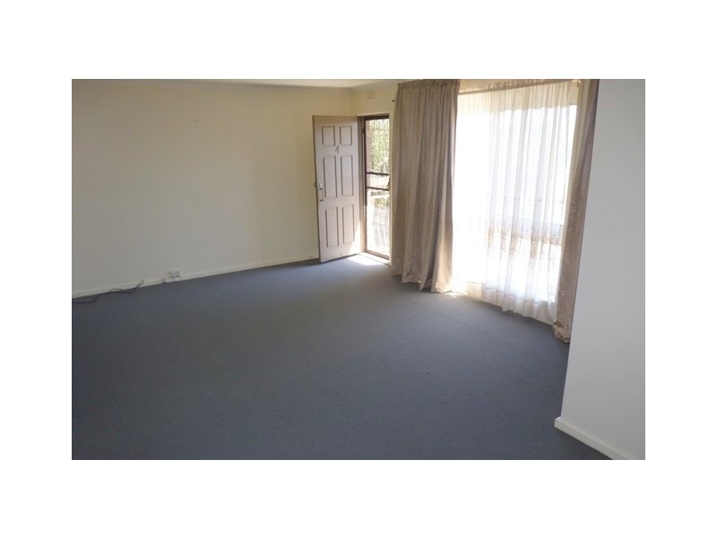 4/32 Spring Street, Niddrie VIC 3042