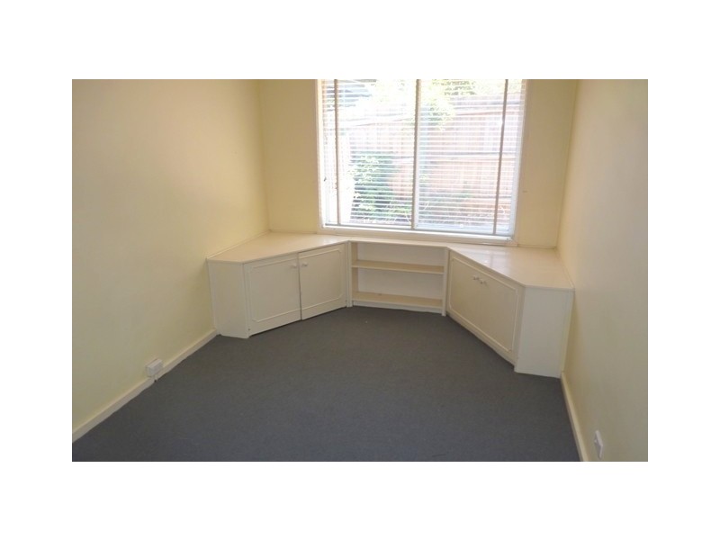 4/32 Spring Street, Niddrie VIC 3042