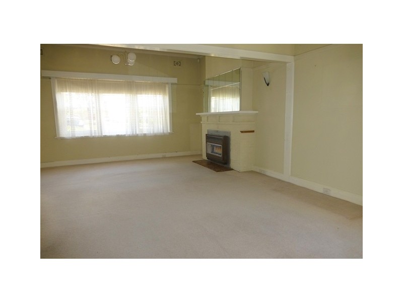 9 Rosebank Avenue, Strathmore VIC 3041