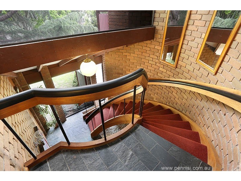 1 Antares Crt, Aberfeldie VIC 3040