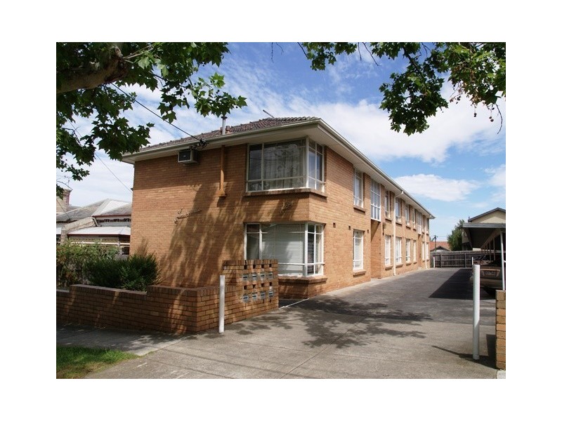 1/13 Laura Street, Moonee Ponds VIC 3039