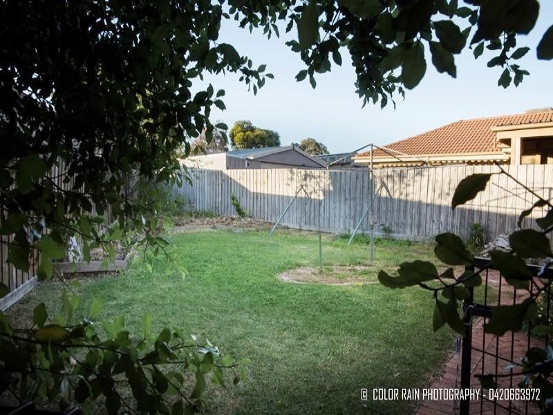 1 Durham Close, Craigieburn VIC 3064