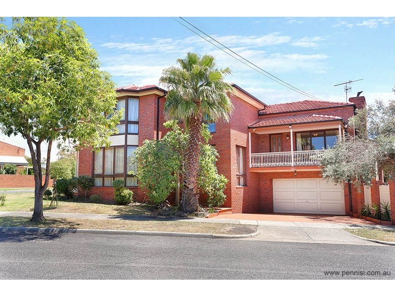 14 Lovett Drive, Avondale Heights VIC 3034