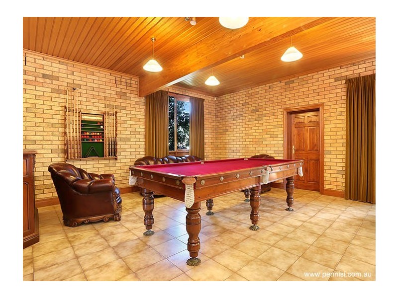 14 Lovett Drive, Avondale Heights VIC 3034