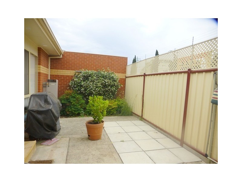 18 Hotham Road, Niddrie VIC 3042