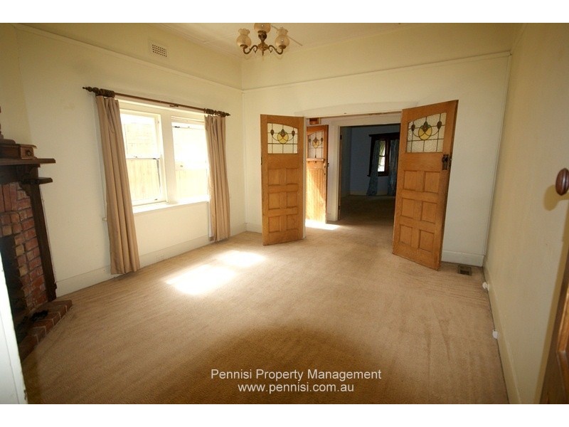 15 Woolley Street, Essendon VIC 3040