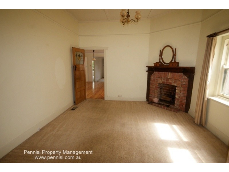 15 Woolley Street, Essendon VIC 3040