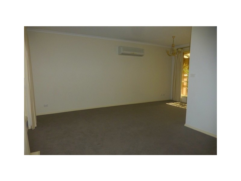 143B Deakin Street, Essendon VIC 3040