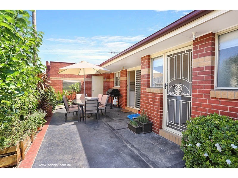 2/1 South Road, Airport West VIC 3042