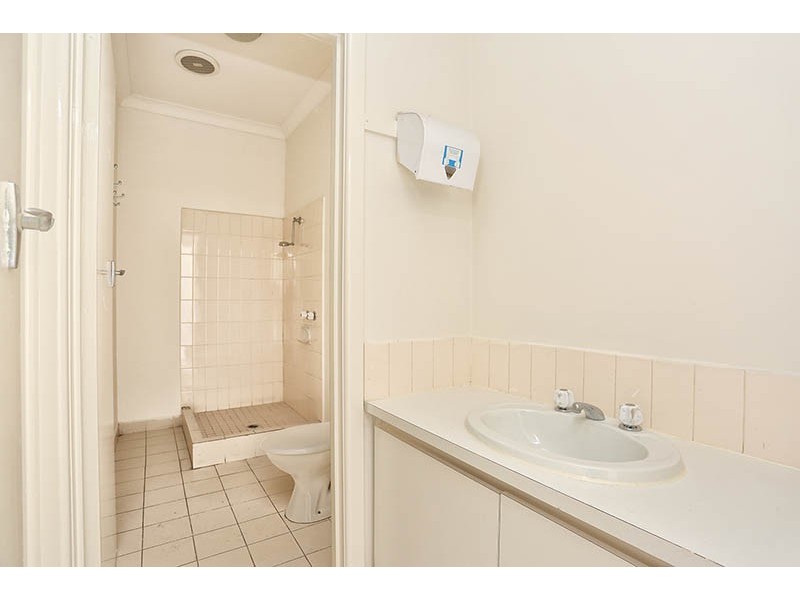 255 Keilor Rd, Essendon VIC 3040