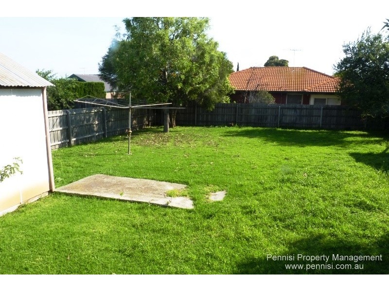 93 Haldane Road, Niddrie VIC 3042