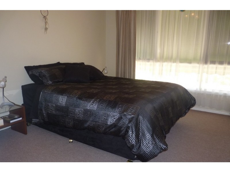 5 Mark Street, Keilor East VIC 3033