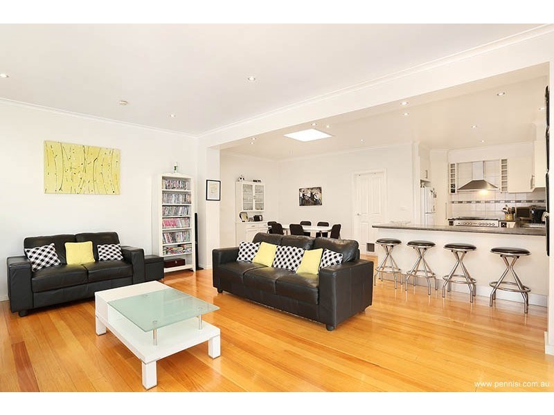 4 Daphne Street, Pascoe Vale VIC 3044