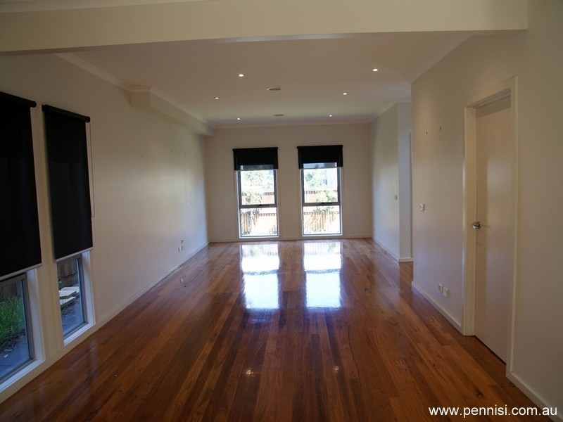 2A Allan Street, Aberfeldie VIC 3040