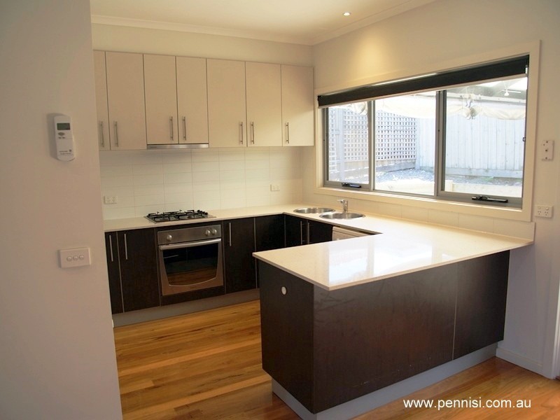 2A Allan Street, Aberfeldie VIC 3040